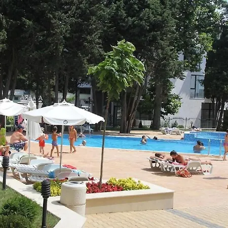 公寓 Central Beach Ravda Apartments *